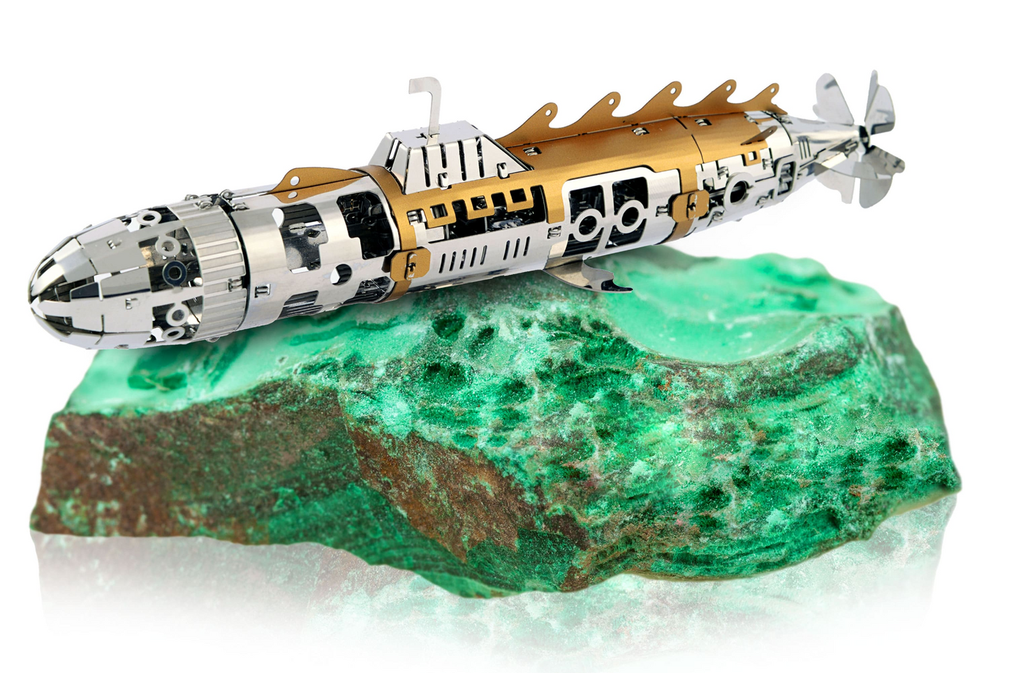ELUSIVE NAUTILUS SUBMARINE
