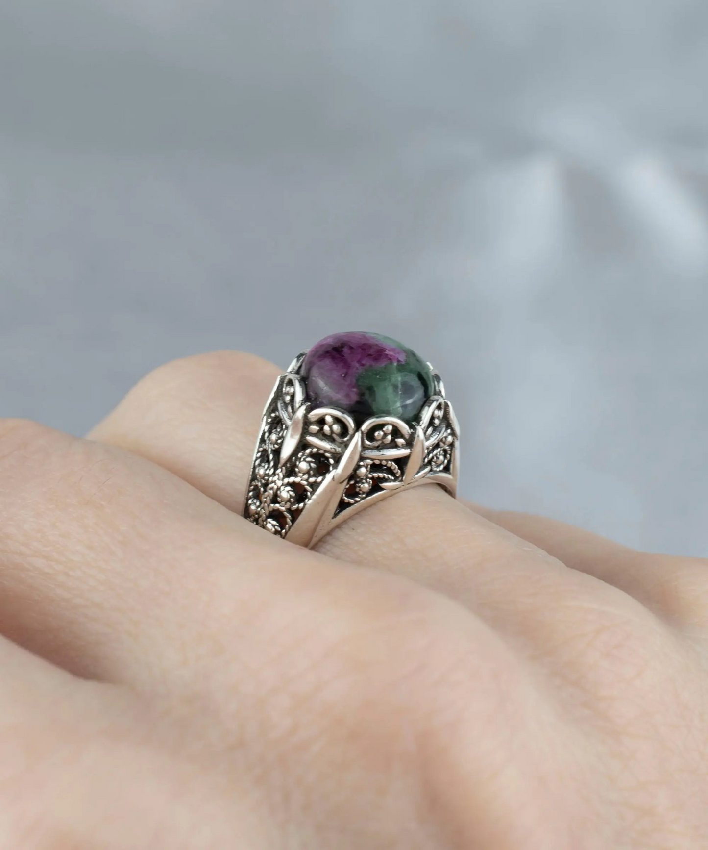 Filigree Art Ruby Zoisite Gemstone Women Silver Cocktail Ring